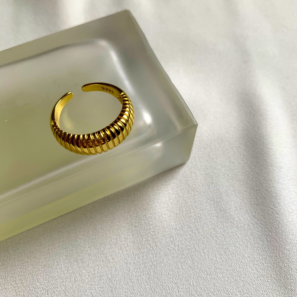 [🍍2 for $22]  Gold Dome Ring